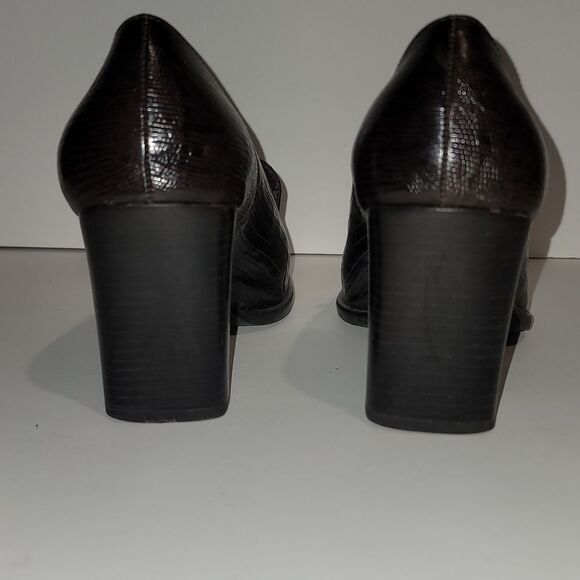 Vintage Evan Picone Brown Alligator Skin Pattern 7.5 Heels - Picture 4 of 9